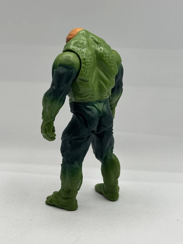 Figura de acción Kilowog Green Lantern DC Comics Multiverso Leyendas Mattel Foto 3 de 4