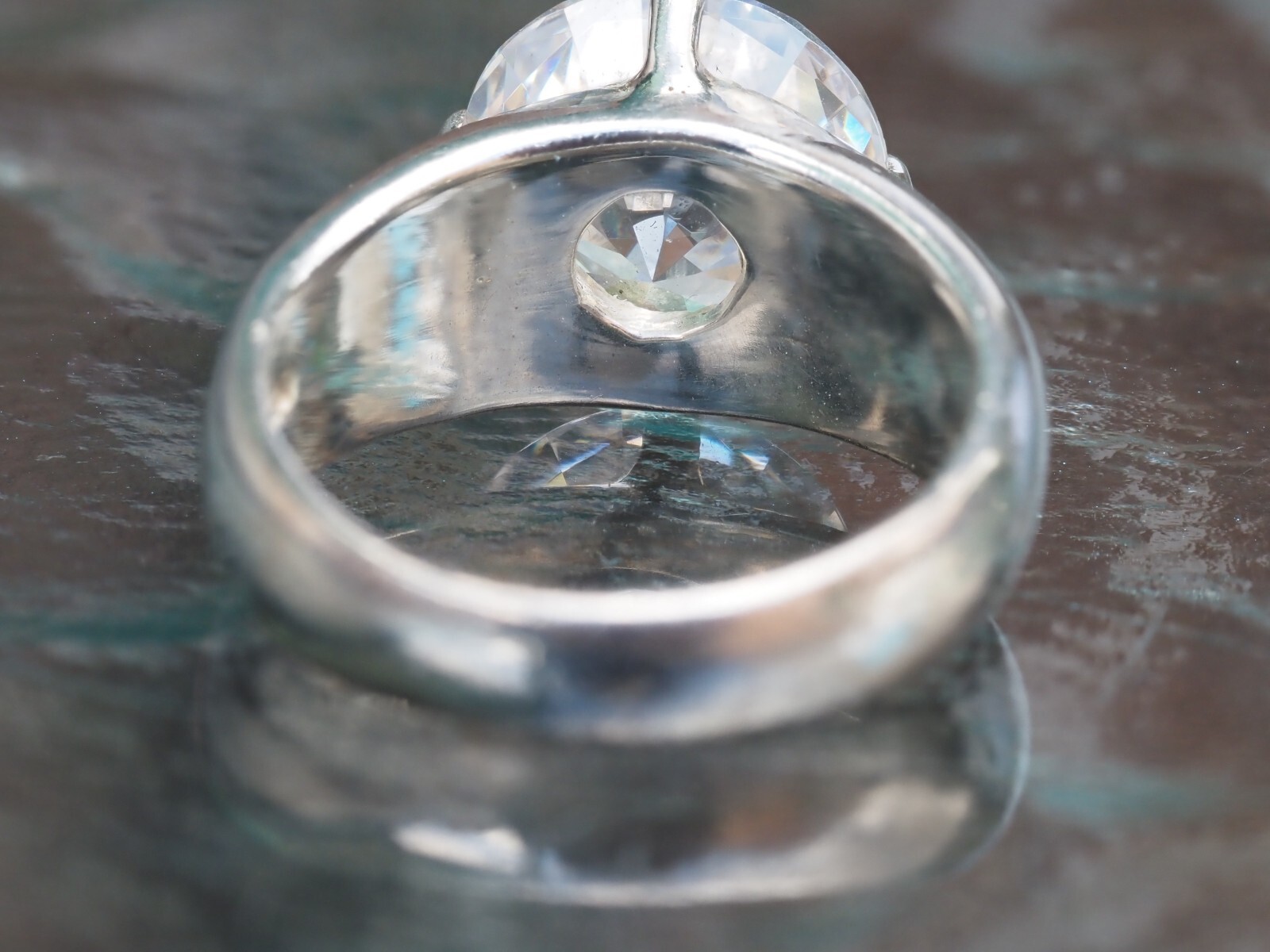 Photo 3 of Sterling Silver Large Glass CZ Stone Ring Size P1/2 (R148)