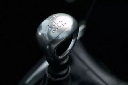 Peugeot 208 gear knob outlet
