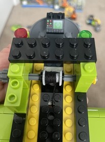 LEGO CITY: Volcano Supply Helicopter (60123) INCOMPLETE/ for parts 