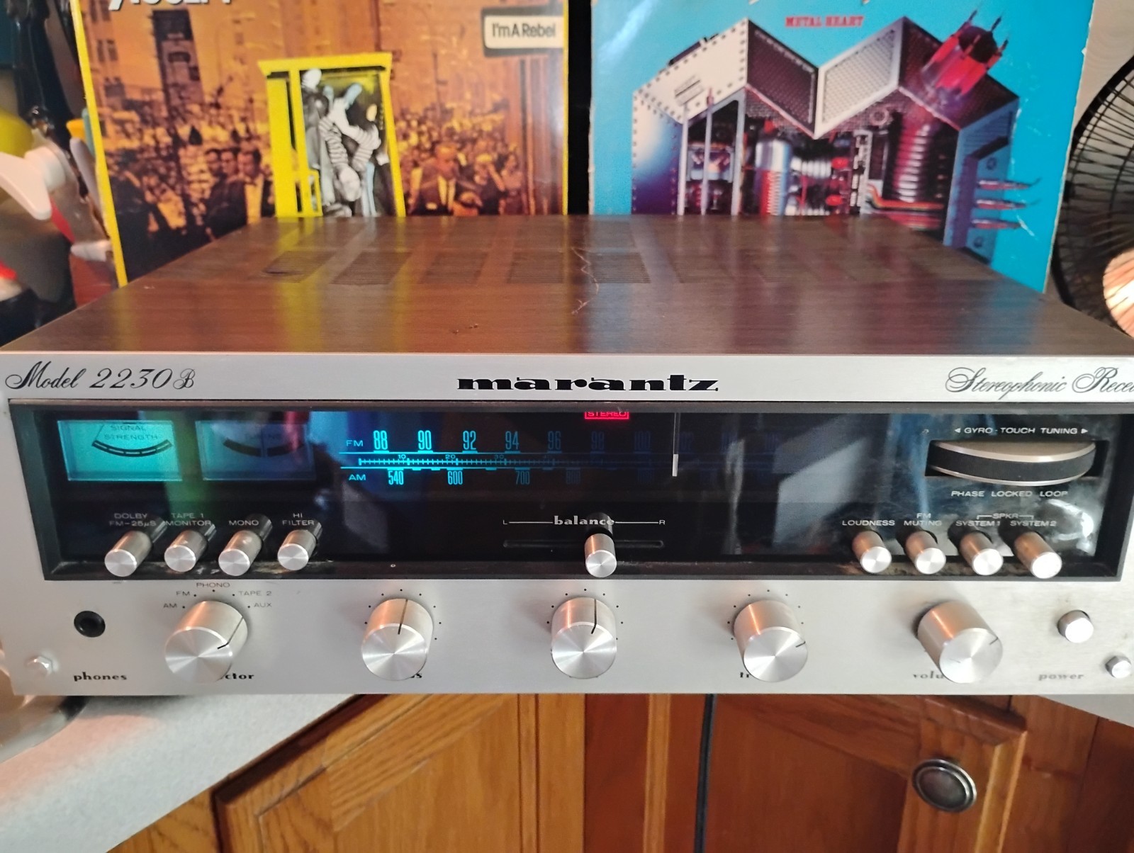 Marantz 2230B vintage audio equipment - eBay listing photo 1