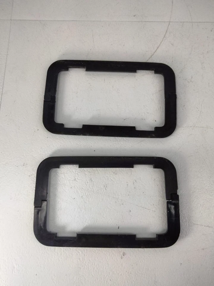 1968 to 1980 MG MGB Interior Door Handle Trim Sets Right And Left - Image 2 of 3