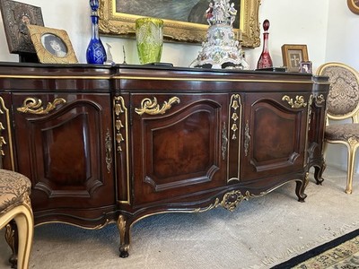 Karges Dinning Room Set