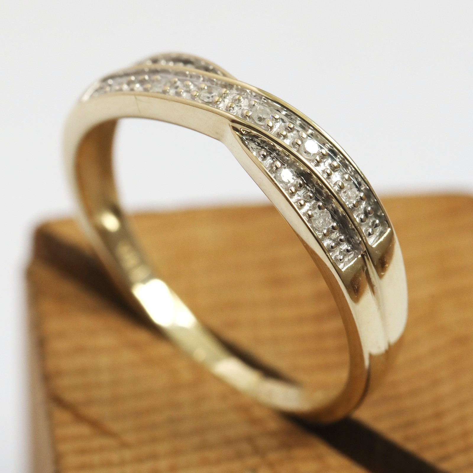 Diamond Crisscross Ring