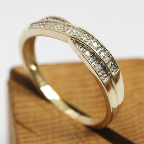 Diamond Crisscross Ring