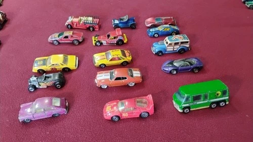 15 Car vintage Hot Wheel Lot