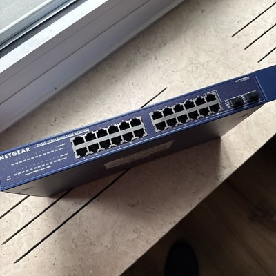 NETGEAR JGS524F 24-Ports GIGABIT 24x 10/100/1000 + 2x SFP Port Network Switch