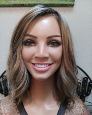 Envy Charlotte Wig in Golden Sandstone- Large cap
