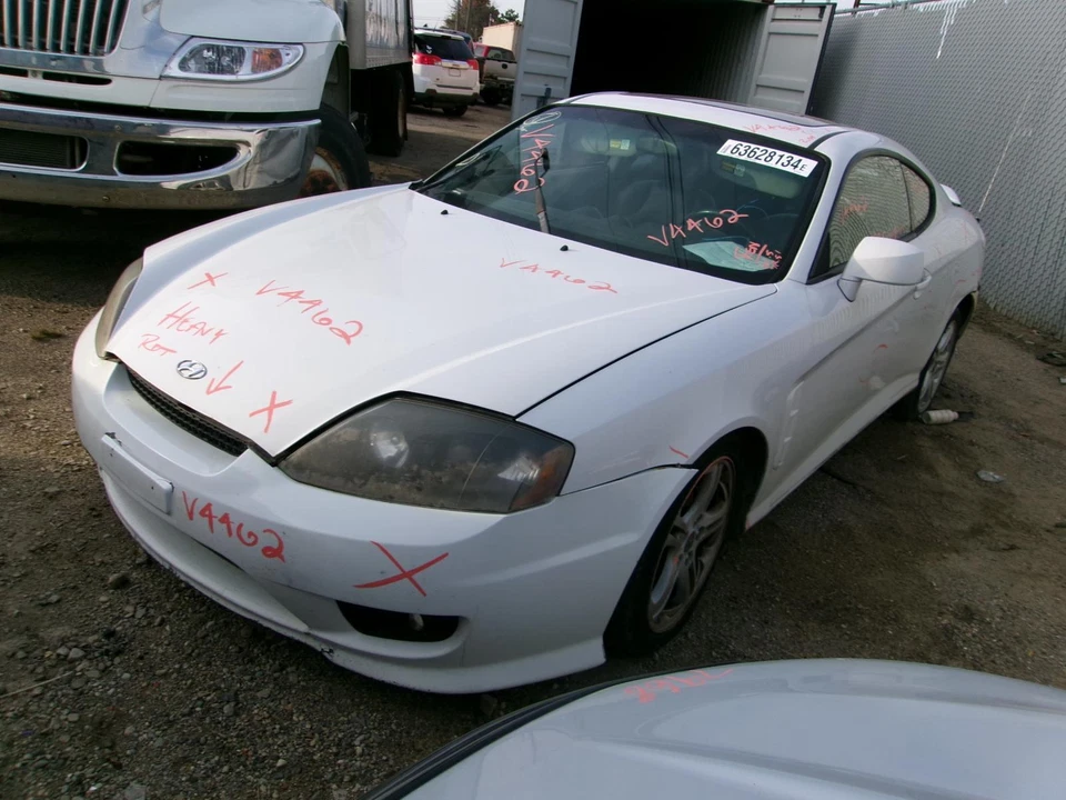 Used Automatic Transmission Assembly fits: 2005 Hyundai Tiburon AT 2.7L 6 cylind - Image 2 of 4