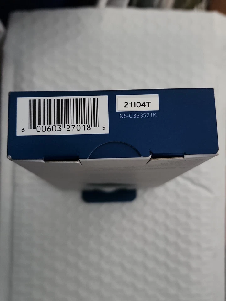 Cable de audio Insignia 3 pies 3,5 mm para teléfonos inteligentes/tabletas/más NS-C353521K negro Foto 3 de 3