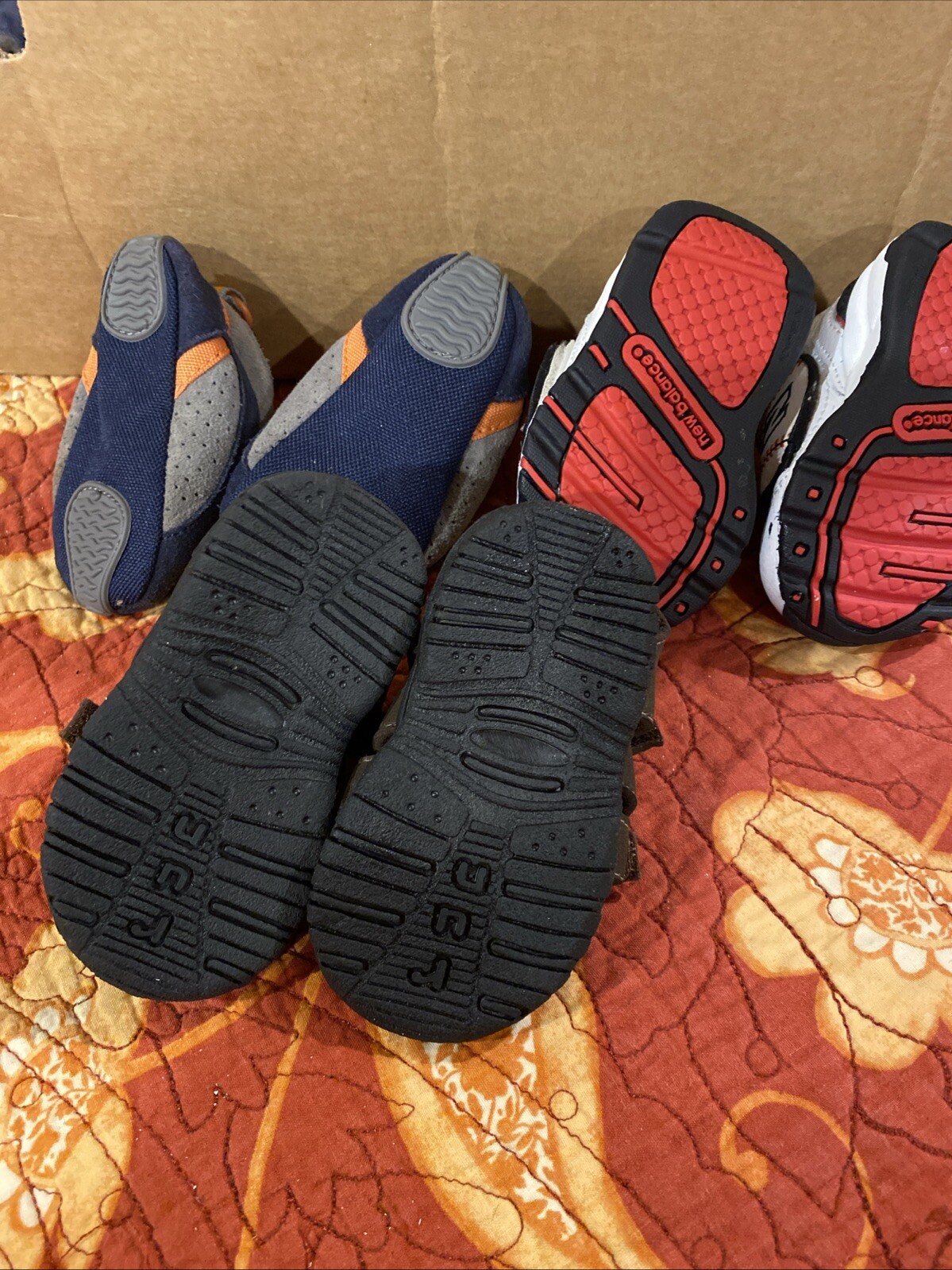 PONY Set 3 scarpe bambino ragazzo taglia 2 sneakers New Balance nero culla e sandali marroni scarpa