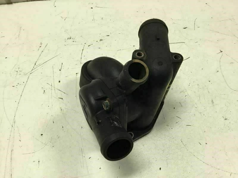 VOLKSWAGEN TOUAREG 2004 3,2 L TERMOSTATO CARCASA MONTAJE FÁBRICA Foto 2 de 4