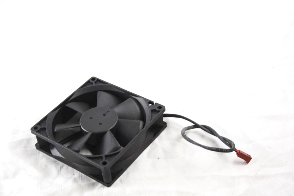 Genuine Delta Electronics AFB0912M Cooling Fan 9CM 90*90*25mm 2-Pin - Image 3 of 3
