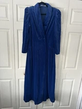 Vintage Miss Elaine Long Blue Velvet Bathrobe Double Button Very Regal- POCKETS