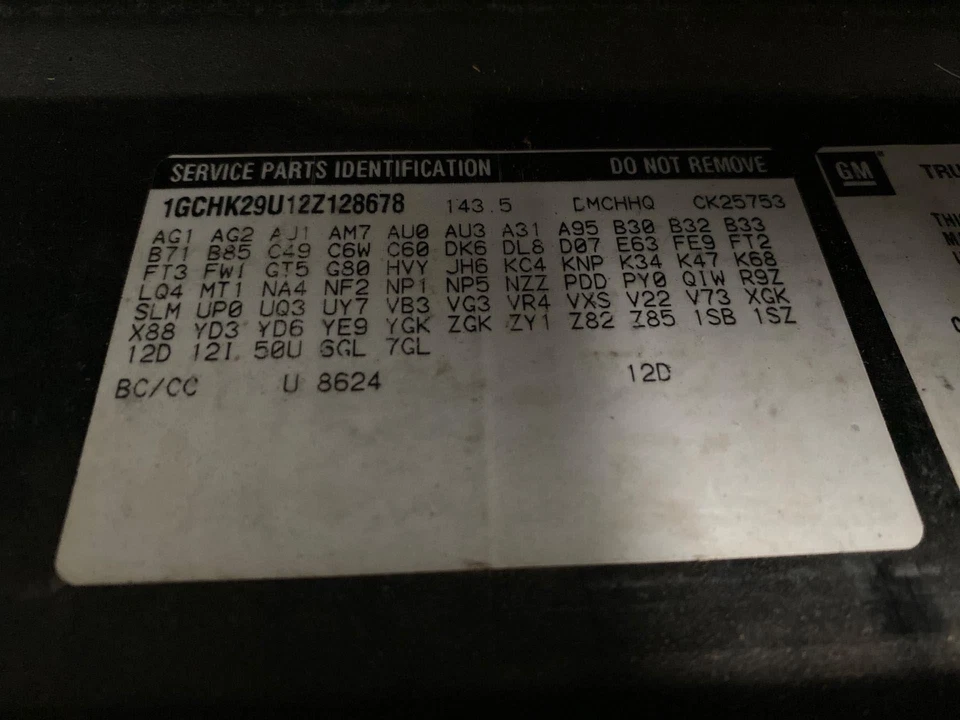 2002 Chevrolet Silverado 2500 Engine Fuse Box OEM 15328806-05 6.0L - Image 3 of 4