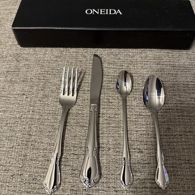 Oneida Chateau 4 Piece Progress Set.