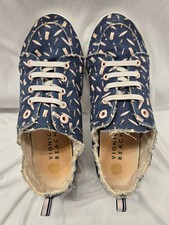 Vionic Beach Pismo women's size 9 navy canvas slip-on frayed edge sneakers