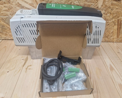 Emerson Control Techniques Unidrive SP2403 11.0/15.0kW 25/29A Frequenzumrichter