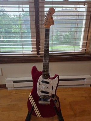 Vintage! 1966 Fender Mustang Electric Guitar candy-apple red**REDUCED PRICE**