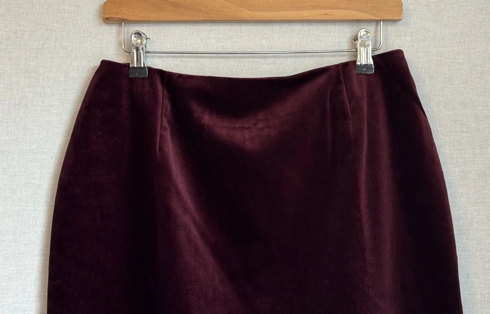 Laura Ashley Skirt Burgundy Velvet Knee Length Straight Pencil Size 12 - Image 3 of 4