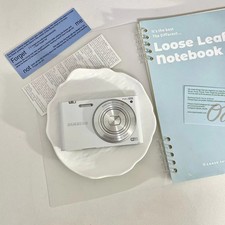 Samsung MV900F Digital Camera Selfie Flip-out Vlog 5x Zoom 16.1MP White