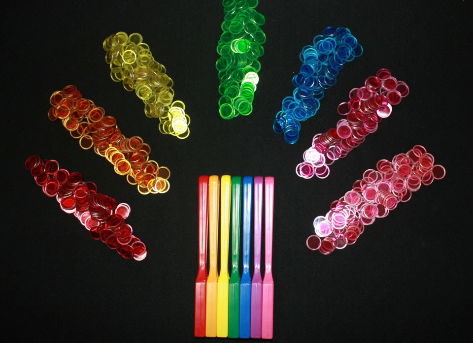 7 Magnetic Bingo Wands with 700 Chips Markers - Use on paper sheets - Image 2 of 2