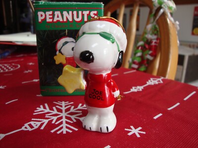スヌーピー willitts アメリカ　貯金箱　バンク　snoopy 予約品】《9月発売予定！》 スヌーピー ジョー・クール ソフビ