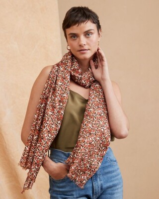 GARNET HILL Elizabeth Gillett Celeste Mini Floral Cashmere Fringe Scarf NWT  $159