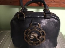 CLEAN VINTAGE DAVY’S NAVY BLUE PEBBLED LEATHER HANDBAG-Read -no Discounts Sent