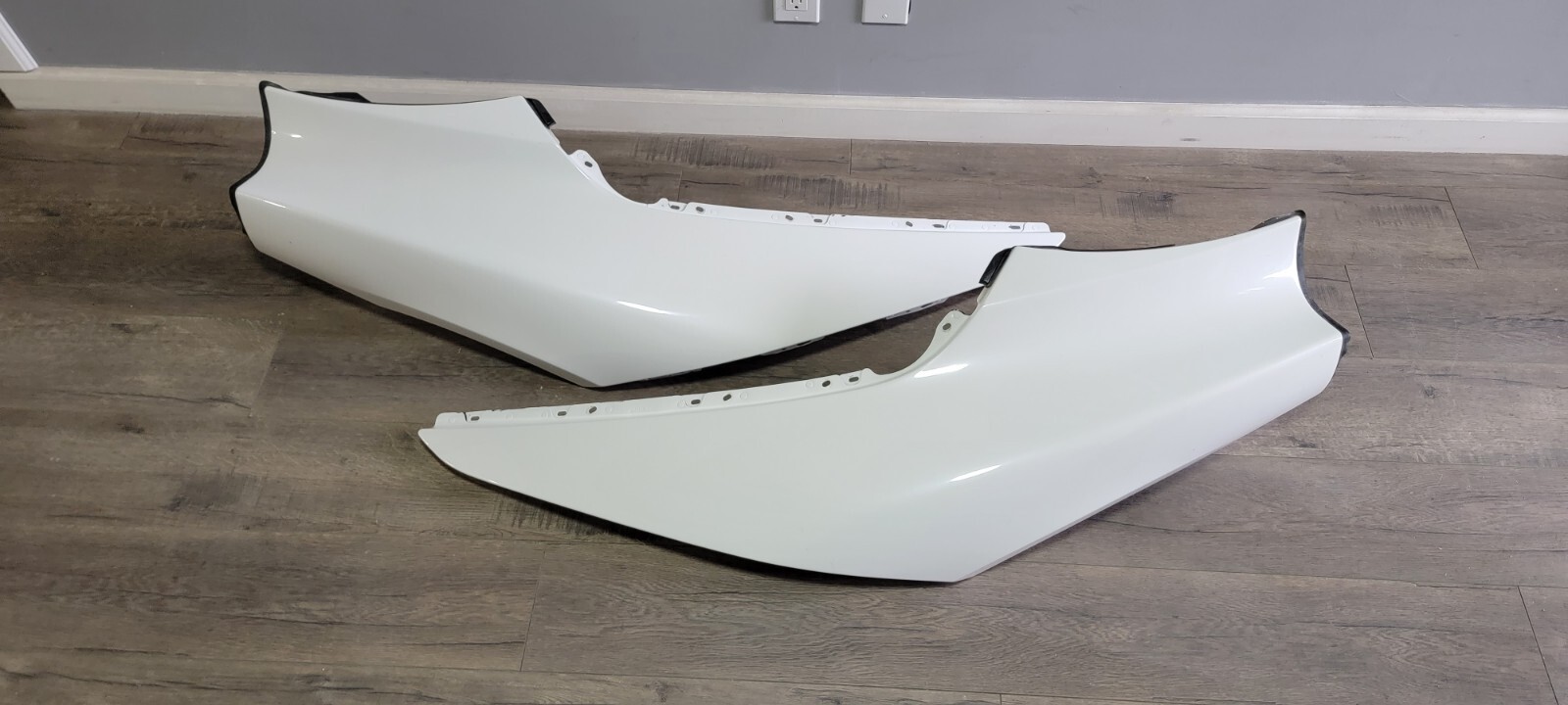 MCLAREN 720S FRONT FENDERS OEM 14A2368SP 14A2369SP LEFT AND RIGHT GOOD 