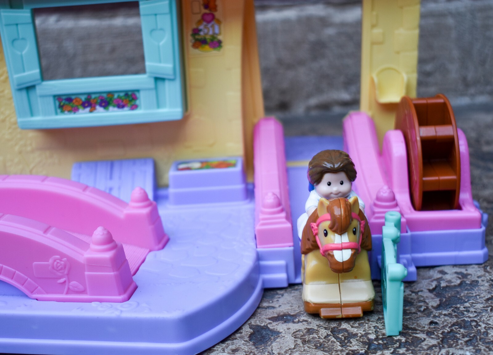 belle's klip klop cottage