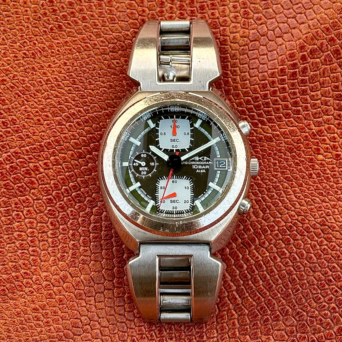 SEIKO AKA V657-6030 メンズ s-l400.jpg