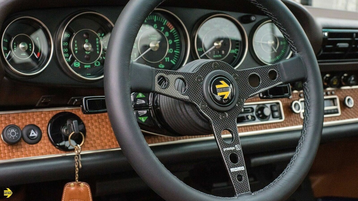 パーツ momo Prototipo 6c 350mm P-3 Momo 350mm Prototipo 6C Steering Wheel - JHPUSA