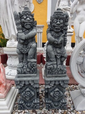 Steinfiguren Set ''2 Bali Krieger & 2 Sockel'' Steinguss Tempelwächter Statuen