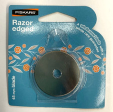 FISKARS 9531 RAZOR EDGED BLADE - 45MM, 1 IN A PACK PACKAGING MAY VARY 