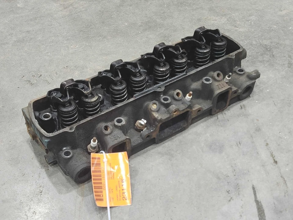 Conjunto de culata GM 350 5,7 L Sevilla Cutlass Eldorado Rivierra OEM Foto 3 de 4