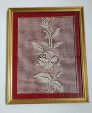 Quadro ad uncinetto filet con cornice
