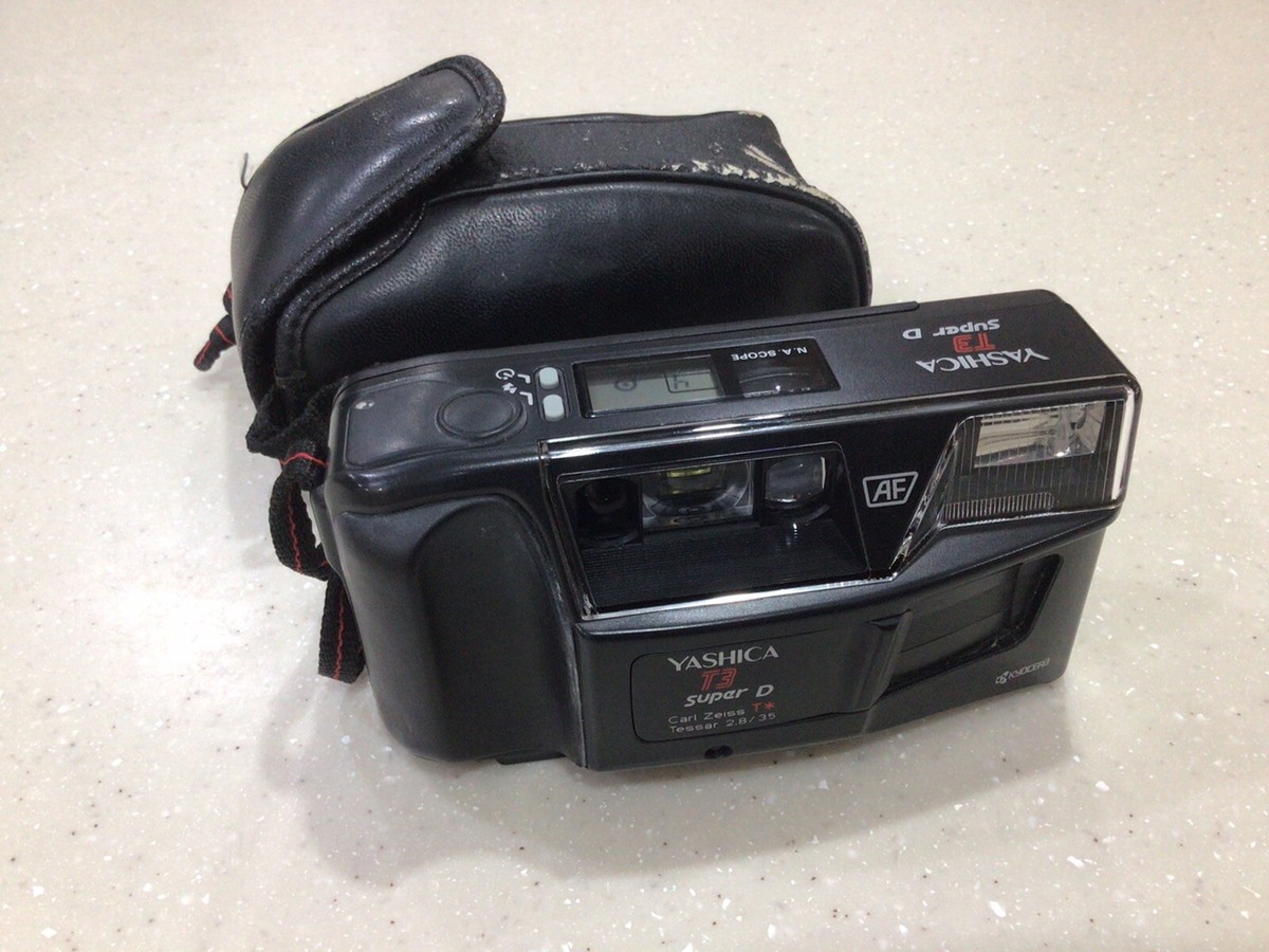 Yashica T3 Super T* Carl Zeiss T3 Tessar 35mm Camera