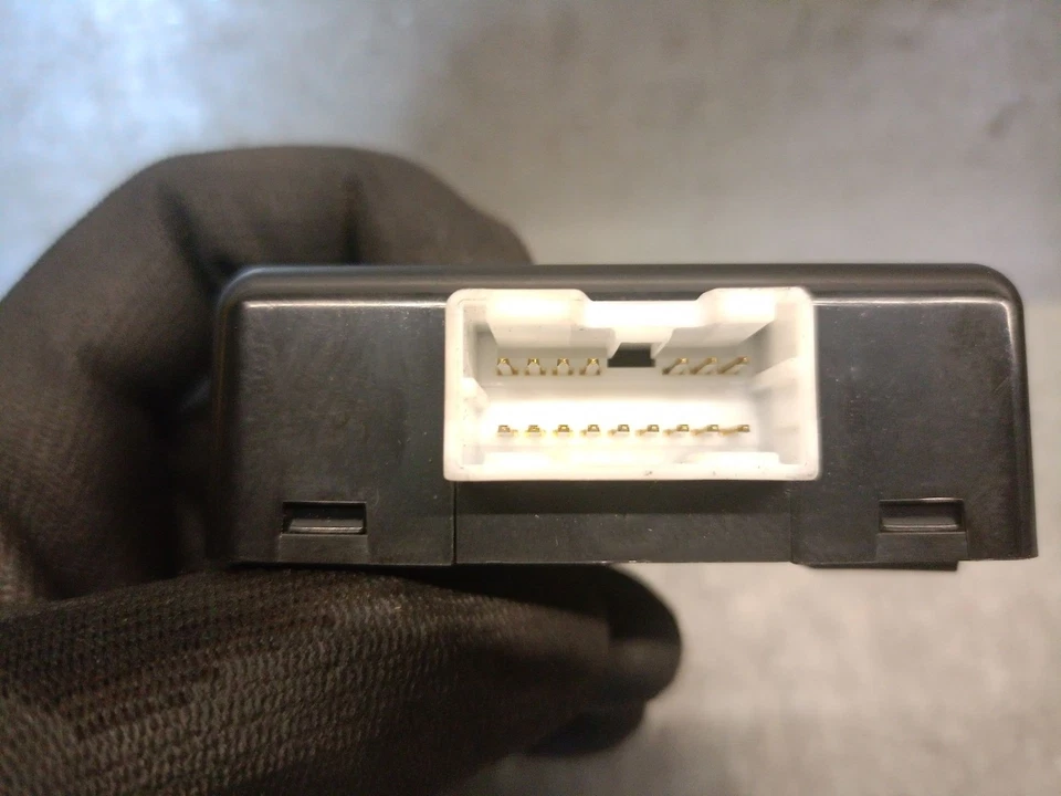 957001H200 MODULO ELETTRONICO / 957001H200 / 5535765 PER KIA PRO CEE´D ED 2.0 - Immagine 3 di 4