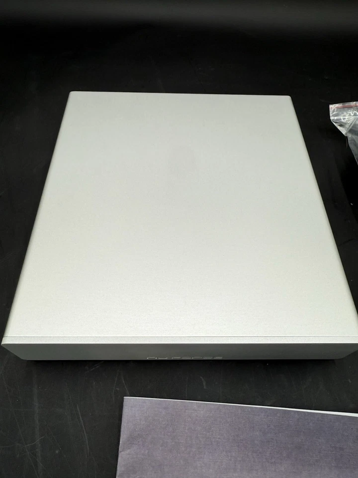 Amplificador de potência estéreo NUFORCE STA100 2013 NOVO SEM CAIXA - Imagem 3 de 4