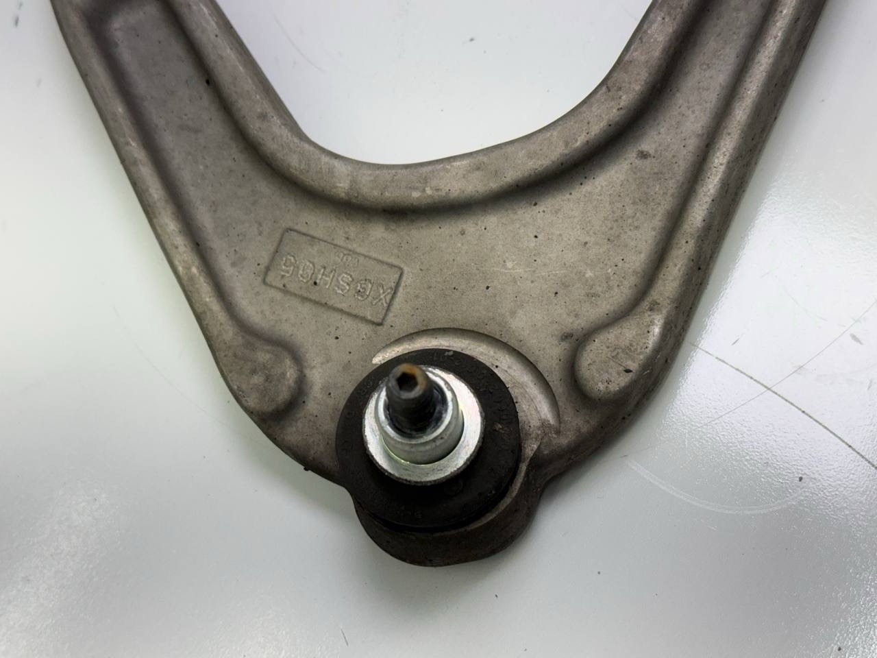 2014-2021 MASERATI GHIBLI FRONT SUSPENSION RIGHT SIDE UPPER CONTROL ARM OEM