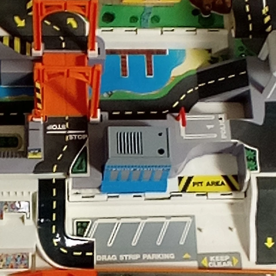 Micro Machines 1991 Super Van City RV Playset 11 Vehicles 2012 Garage Marvel - Image 4 of 4