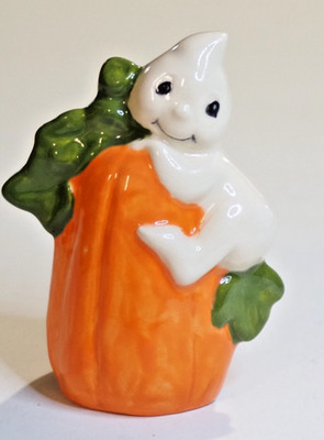 Pie Bird Cute Baby Ghost Climbing Pumpkin Piebird Made in USA by Nancy Davis