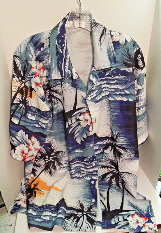 Short Sleave Hawaiian Shirt 100% Polyester Button down Size Large
