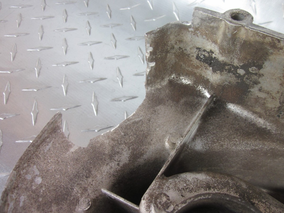 1977- 81 Kawasaki KZ1000 front Chain Sprocket Engine Cover