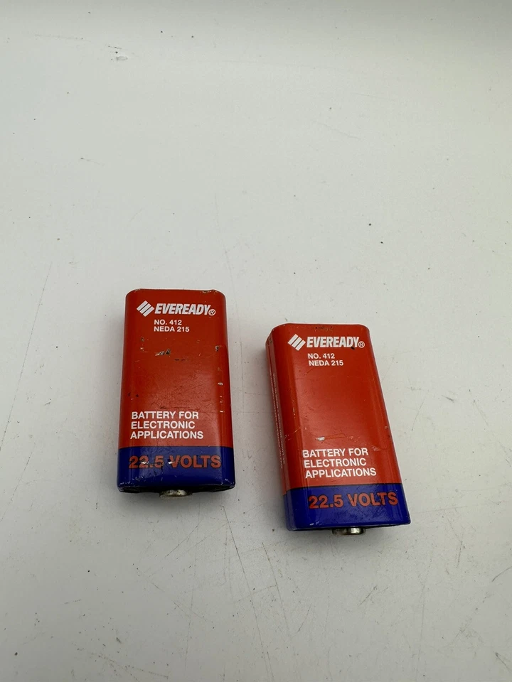 2 DEADS Vintage Eveready Photoflash Transistor Radio Batería No. 412 22 1/2 voltios Foto 2 de 4