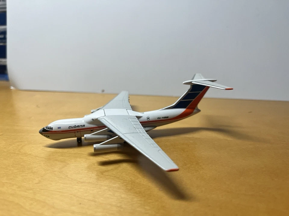 1:400 Illyusin IL-76 Model Power Cubana Airlines 5814 NO BOX !! Rare !! - Image 3 of 4
