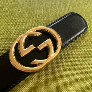 Ceinture réversible Gucci unisexe à boucle GG emboîtée noir blanc