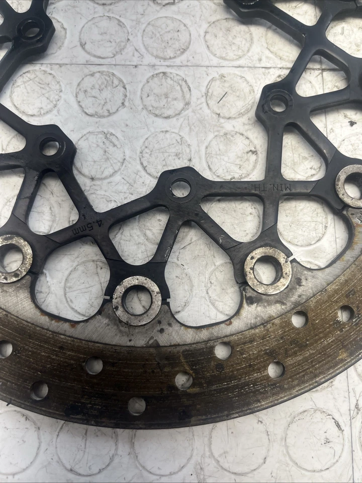 Rotor de disco de freno delantero derecho Suzuki GSXR1000 2016 59210-37H20 OEM Foto 2 de 3