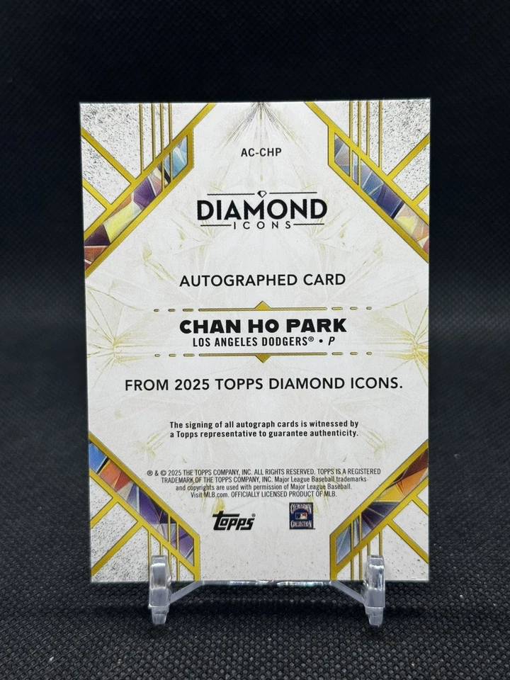 Topps Diamond Icons Chan Ho Park 2025 azul automático/15 Dodgers Foto 2 de 2